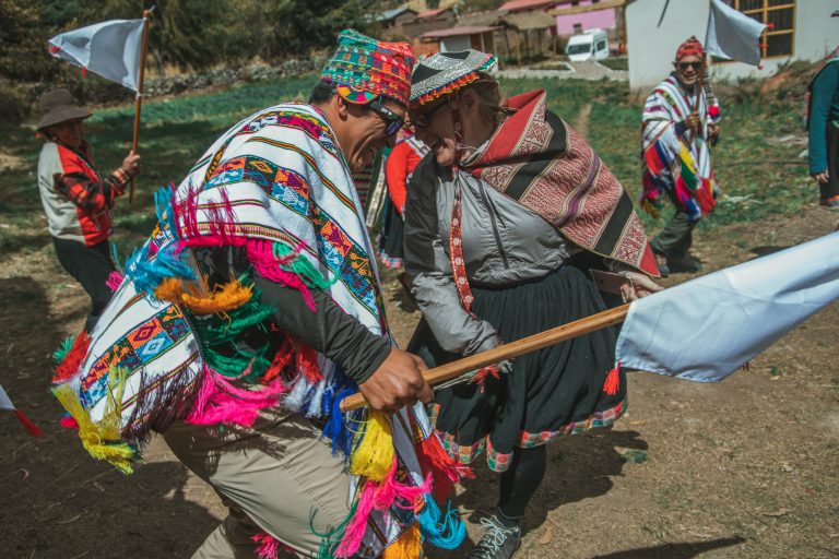 peru culture tour flashpack