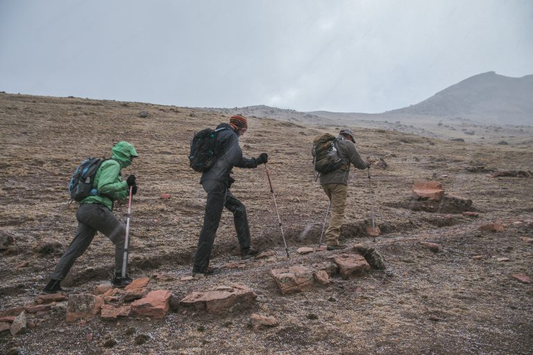 rainbow mountain basecamp flashpack tour