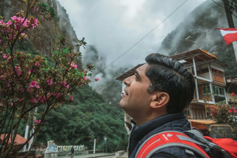 aguas calientes peru mountains